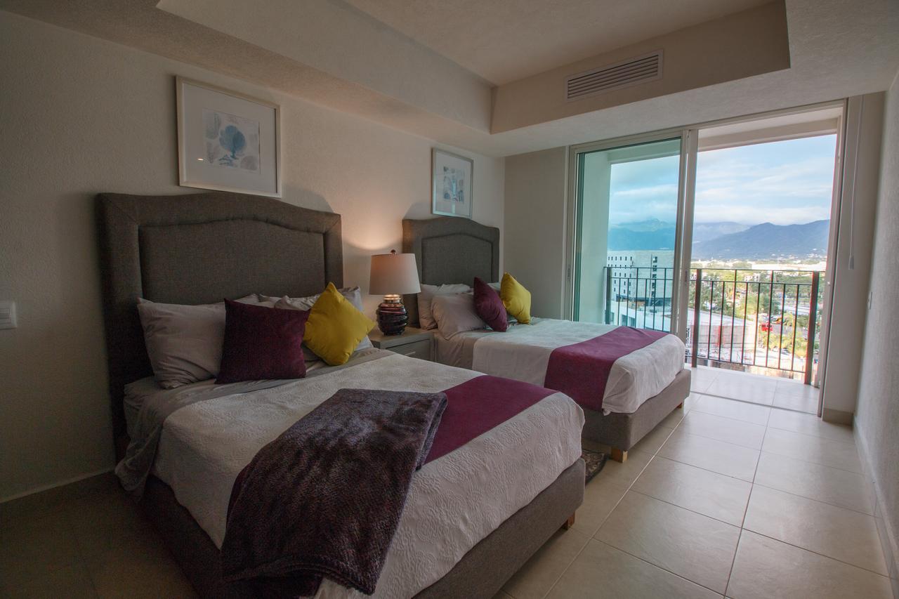 910-3000 Grand Venetian P.V. Apartment Puerto Vallarta Exterior photo